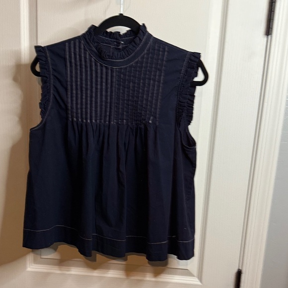Vince Camuto Navy Sleeveless Blouse - Picture 1 of 3